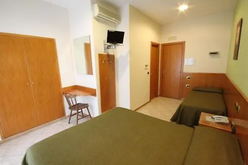 Hotel Zara Napoli 2*, Naples